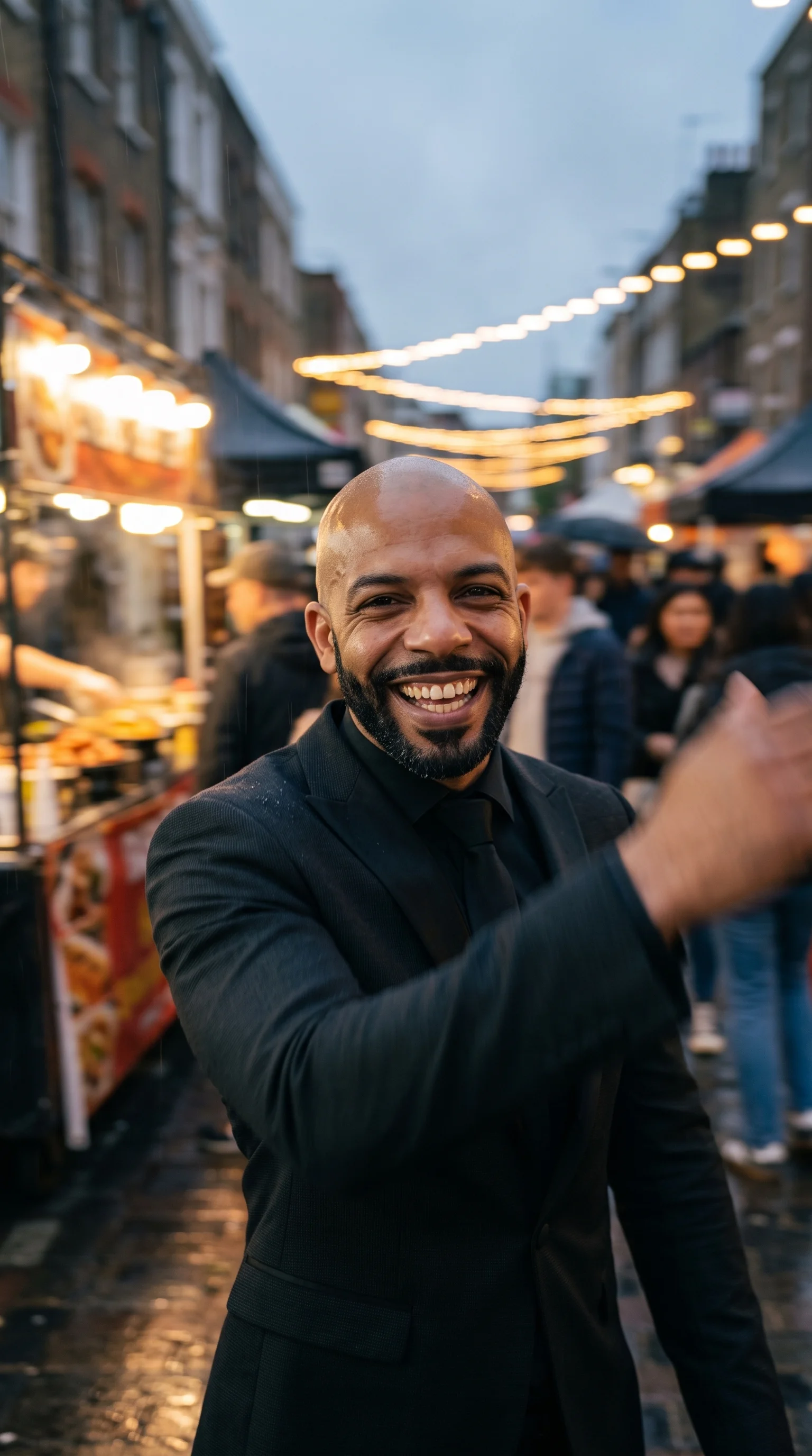 Henry Chriss, founder of AiGENT85, smiling outdoors